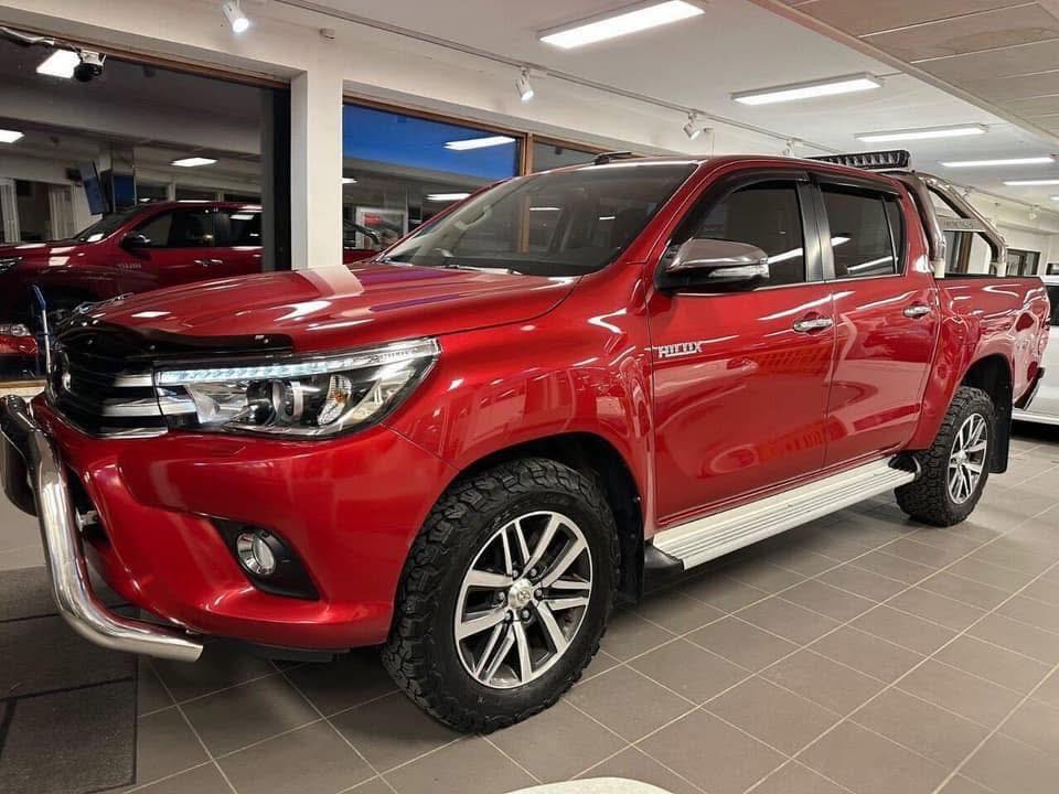 Toyota HiLux 2.4 AWD - Imagen Principal